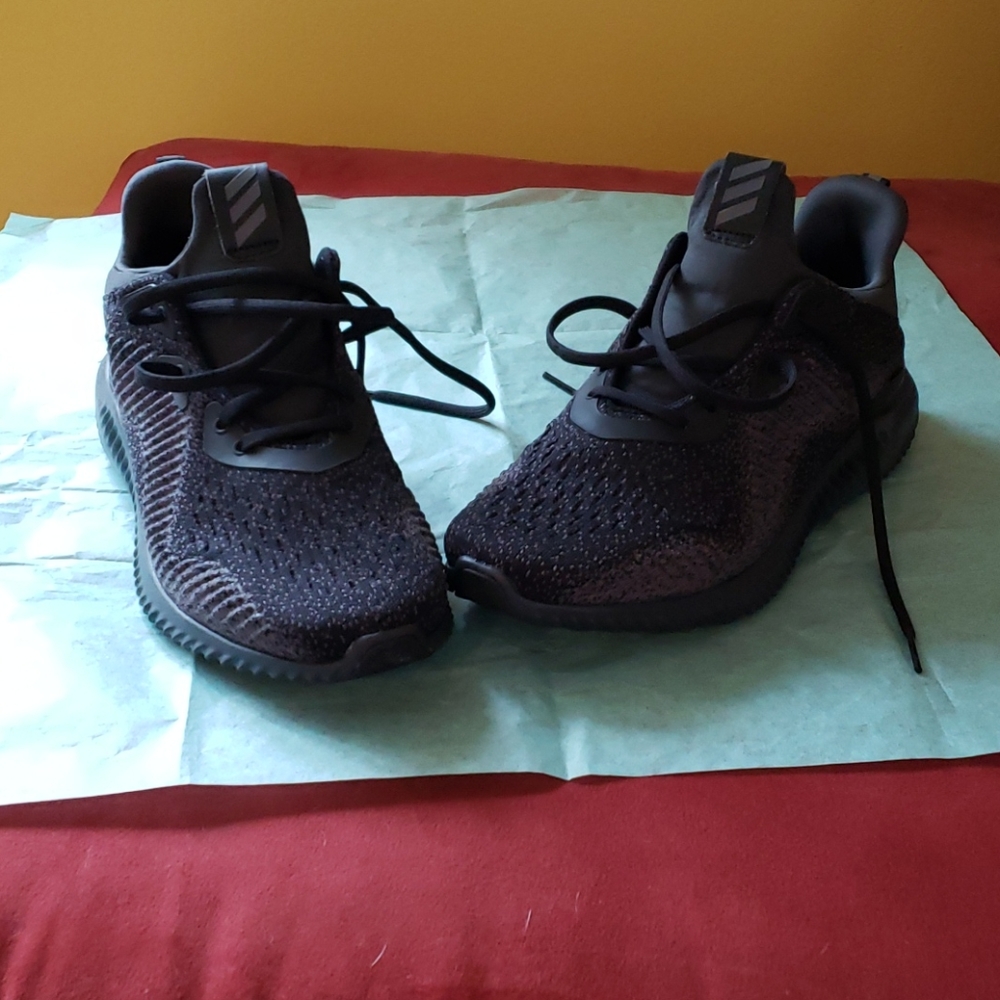 sneakers - Picture 2 of 4